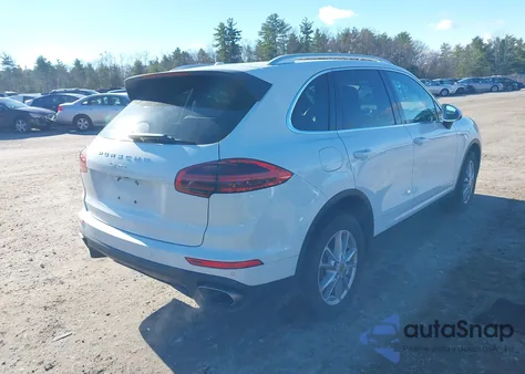 2016 Porsche Cayenne z USA, uszkodzony, nr VIN WP1AA2A2XGKA14739